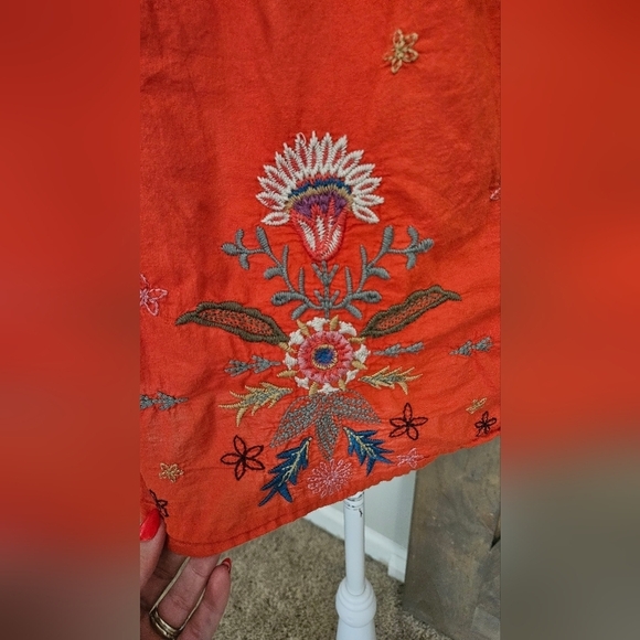 JOHNNY WAS Lucy Artisan Embroidered Blouse In Red Multi. Size XS - Picture 6 of 12